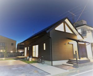 平屋でもない、二階でもない、愛すべき日本の家　
